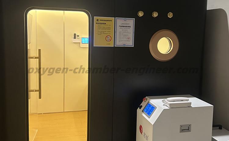 Cas de la cabine d'oxygène: un client à Paris, France installe la cabine d'oxygène micro - haute pression OA - bg100